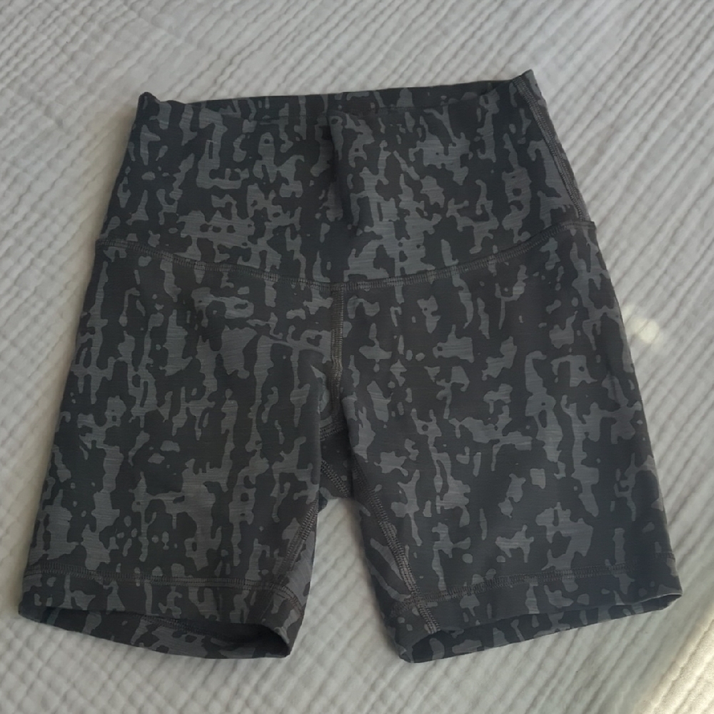 Lululemon Wunder Train High Rise Short 6"